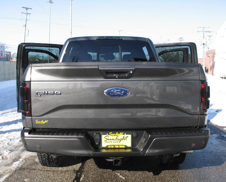 Ford F-150 Lariat SuperCrew 5.5-ft. Bed 4WD 2017