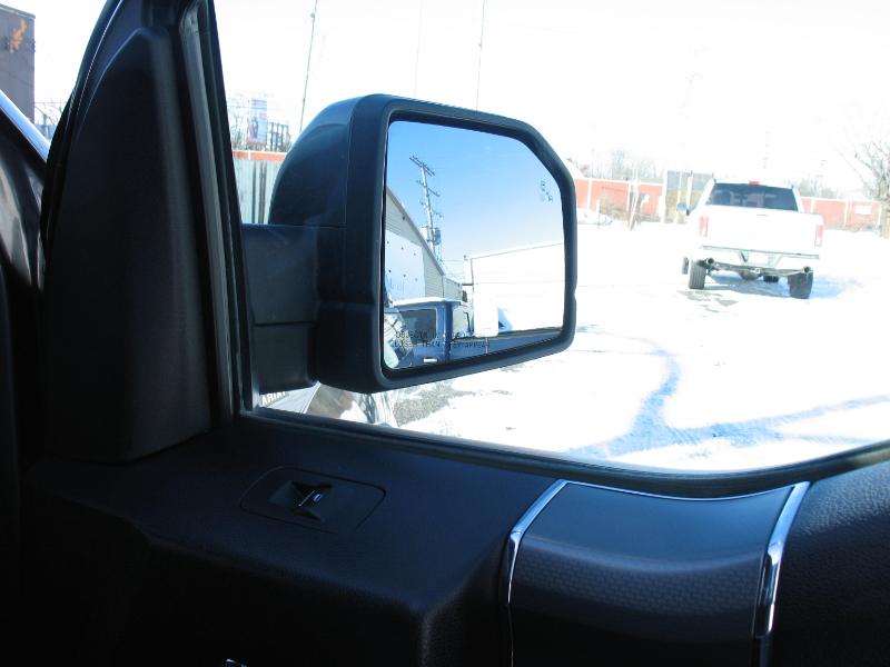 Ford F-150 Lariat SuperCrew 5.5-ft. Bed 4WD 2017