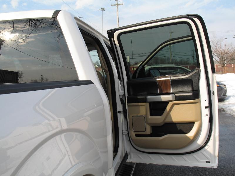 Ford F-150 Lariat SuperCrew 5.5-ft. Bed 4WD 2016