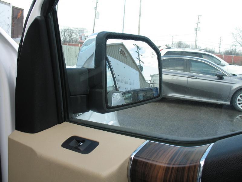 Ford F-150 Lariat SuperCrew 5.5-ft. Bed 4WD 2016