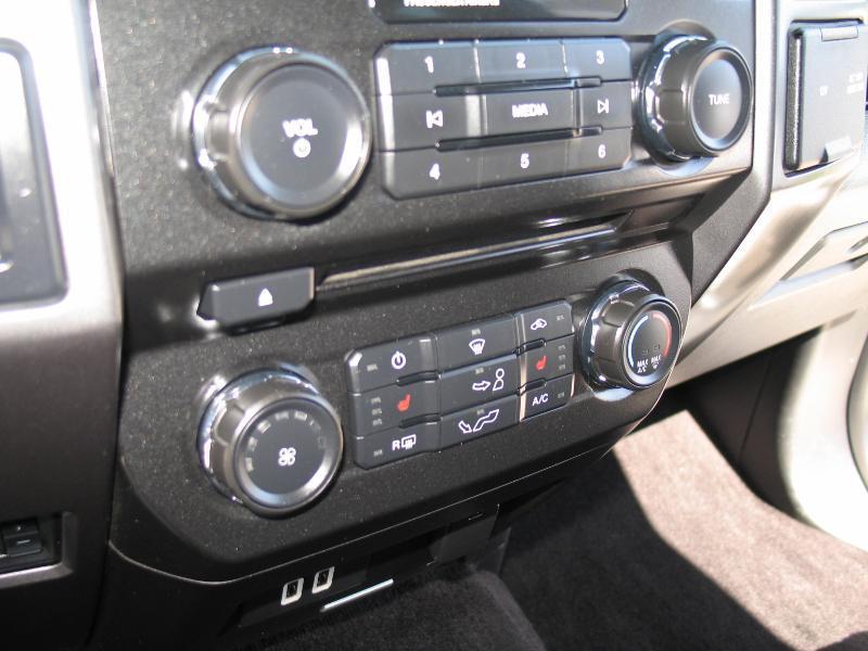 Ford F-150 XLT SuperCab 6.5-ft. Bed 4WD 2017