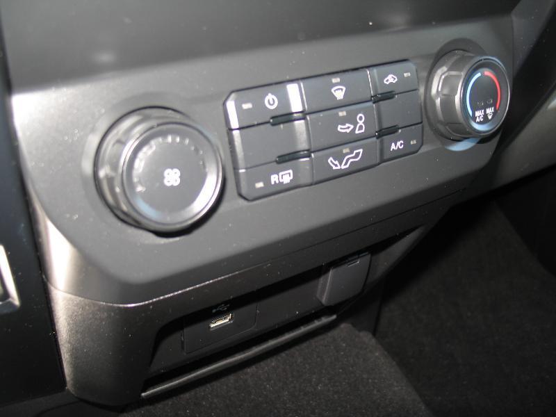 Ford F-150 XL SuperCrew 5.5-ft. Bed 2WD 2020
