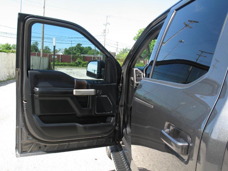 Ford F-150 Lariat SuperCrew 5.5-ft. Bed 4WD 2016