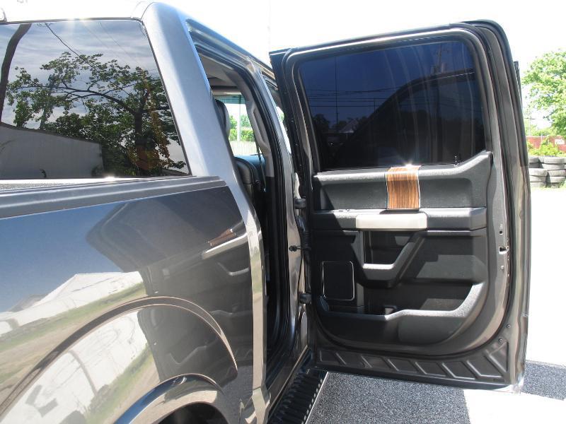 Ford F-150 Lariat SuperCrew 5.5-ft. Bed 4WD 2016