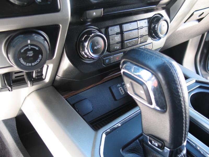 Ford F-150 Lariat SuperCrew 5.5-ft. Bed 4WD 2016