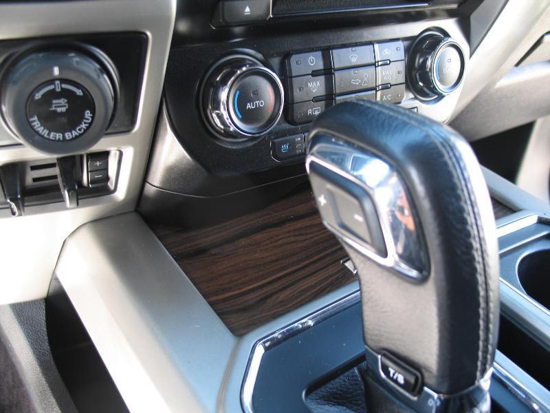 Ford F-150 Lariat SuperCrew 5.5-ft. Bed 4WD 2016