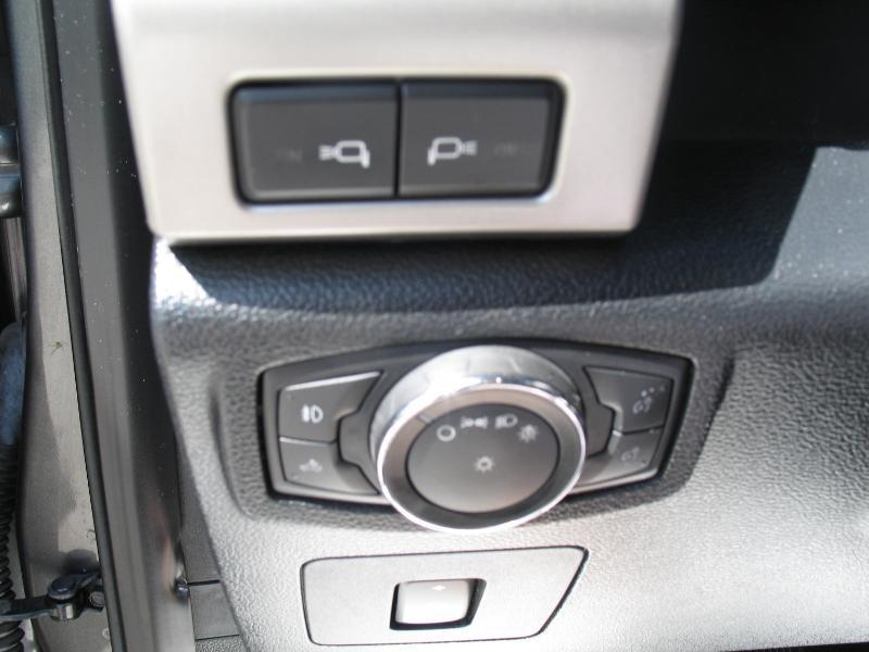 Ford F-150 Lariat SuperCrew 5.5-ft. Bed 4WD 2016