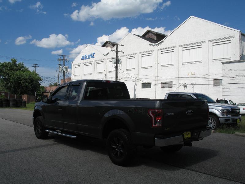Ford F-150 XLT SuperCab 8-ft. Bed 4WD 2016