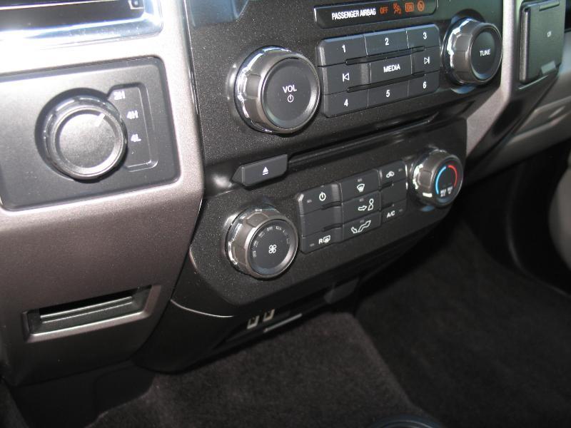 Ford F-150 XLT SuperCab 8-ft. Bed 4WD 2016