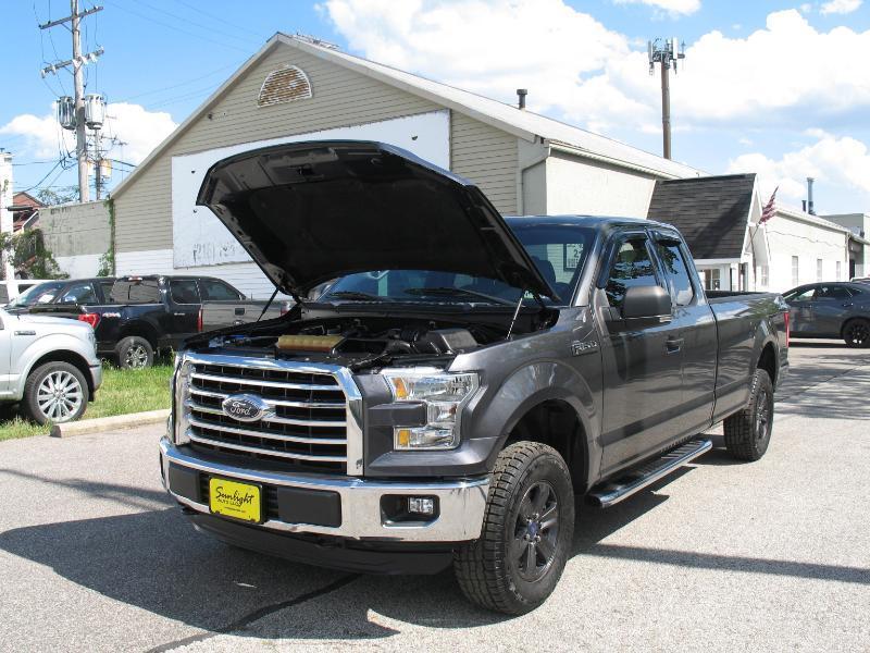 Ford F-150 XLT SuperCab 8-ft. Bed 4WD 2016