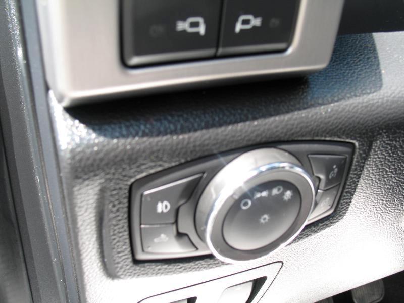 Ford F-150 Platinum SuperCrew 5.5-ft. Bed 4WD 2019