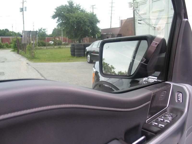 Ford F-150 XLT SuperCrew 5.5-ft. Bed 4WD 2022