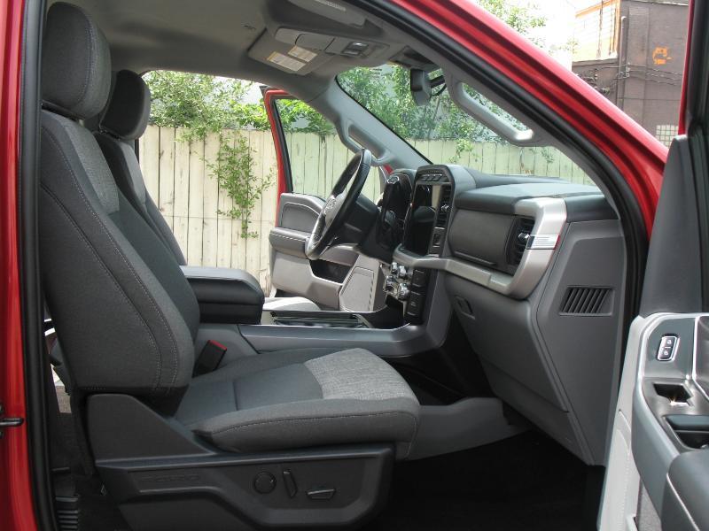 Ford F-150 XLT SuperCrew 5.5-ft. Bed 4WD 2022