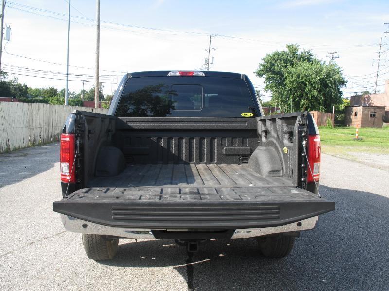 Ford F-150 Lariat SuperCrew 5.5-ft. Bed 4WD 2016