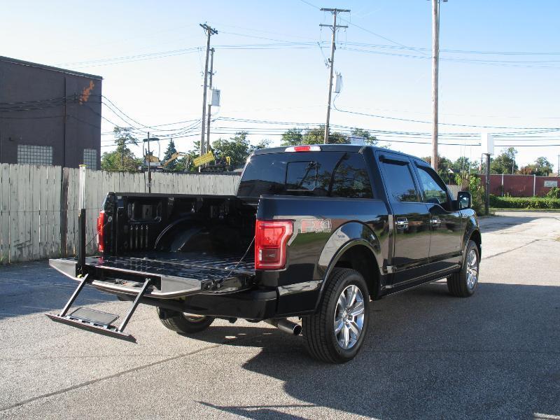 Ford F-150 Platinum SuperCrew 5.5-ft. Bed 4WD 2015