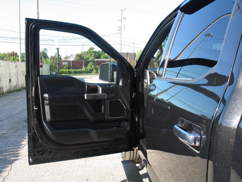 Ford F-150 Platinum SuperCrew 5.5-ft. Bed 4WD 2015