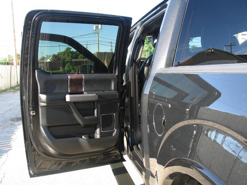 Ford F-150 Platinum SuperCrew 5.5-ft. Bed 4WD 2015