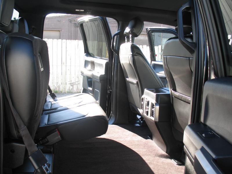 Ford F-150 Platinum SuperCrew 5.5-ft. Bed 4WD 2015