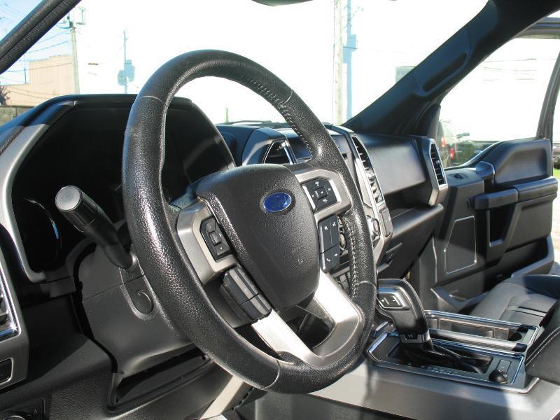 Ford F-150 Platinum SuperCrew 5.5-ft. Bed 4WD 2015