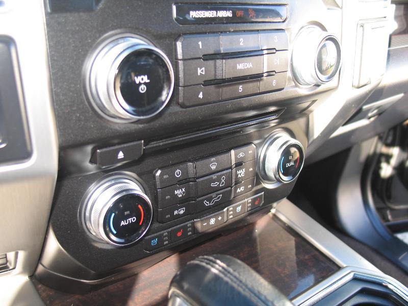 Ford F-150 Platinum SuperCrew 5.5-ft. Bed 4WD 2015