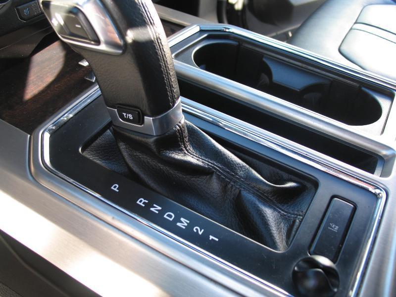 Ford F-150 Platinum SuperCrew 5.5-ft. Bed 4WD 2015