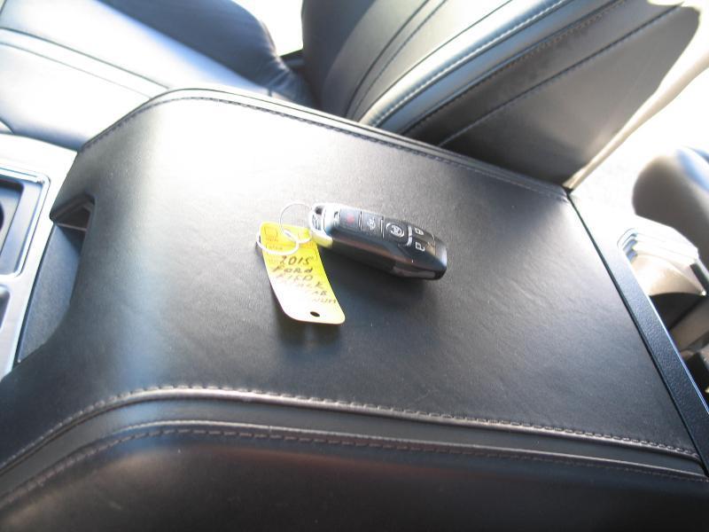 Ford F-150 Platinum SuperCrew 5.5-ft. Bed 4WD 2015