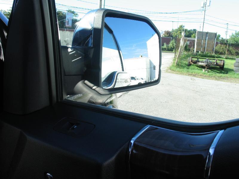 Ford F-150 Platinum SuperCrew 5.5-ft. Bed 4WD 2015