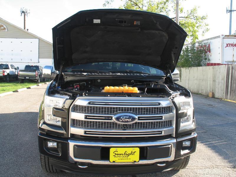 Ford F-150 Platinum SuperCrew 5.5-ft. Bed 4WD 2015