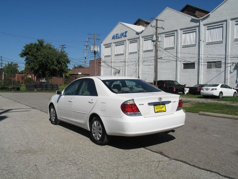 Toyota Camry LE 2005
