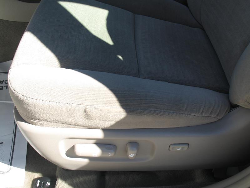 Toyota Camry LE 2005