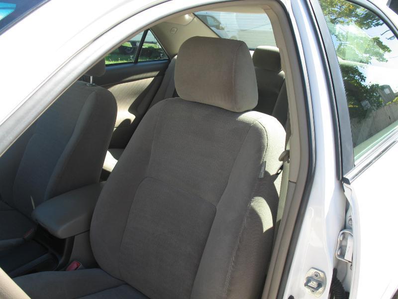 Toyota Camry LE 2005
