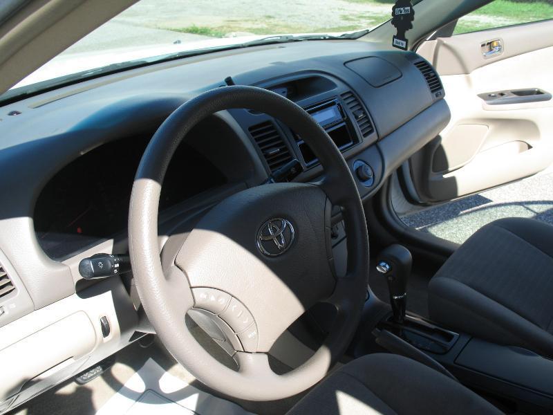 Toyota Camry LE 2005