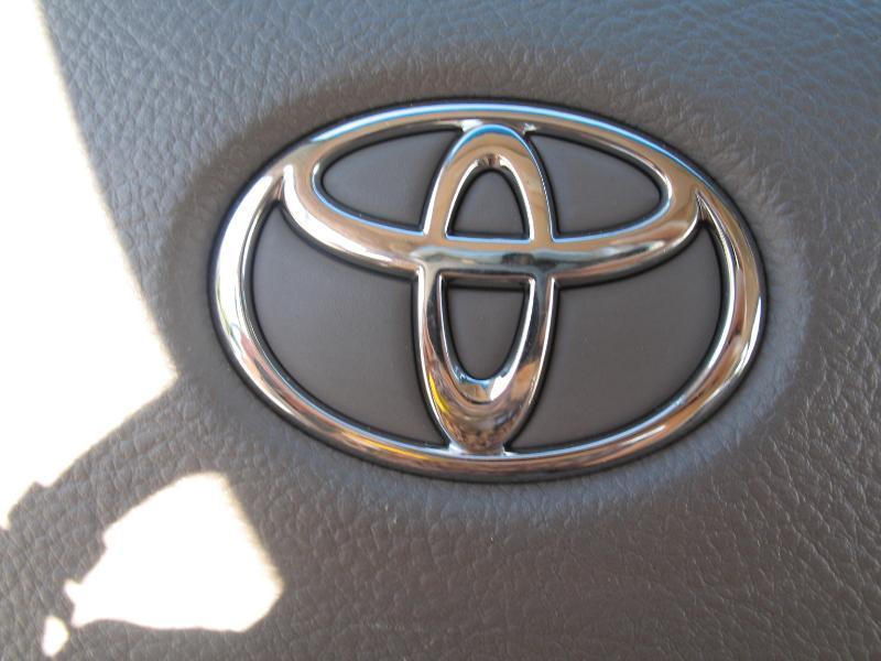 Toyota Camry LE 2005