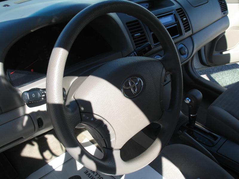 Toyota Camry LE 2005