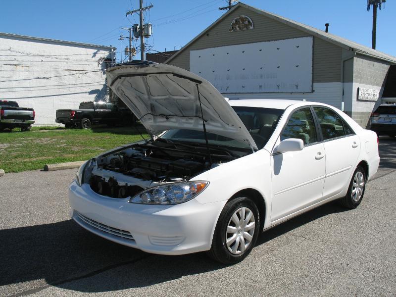 Toyota Camry LE 2005