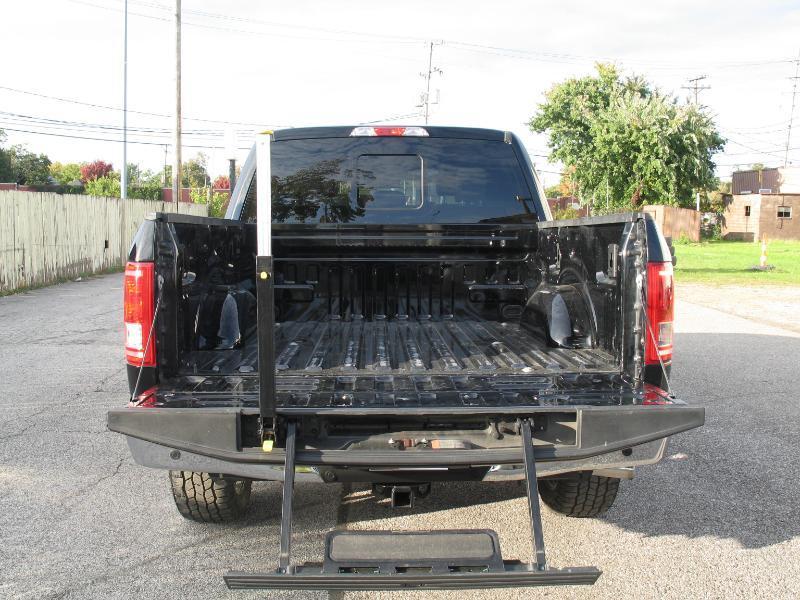 Ford F-150 XLT SuperCrew 5.5-ft. Bed 4WD 2017