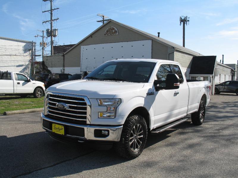 Ford F-150 XLT SuperCab 8-ft. Bed 4WD 2016
