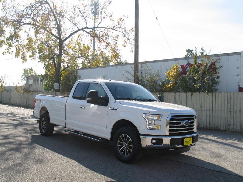 Ford F-150 XLT SuperCab 8-ft. Bed 4WD 2016