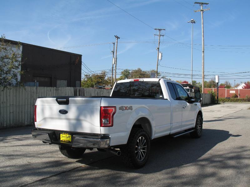 Ford F-150 XLT SuperCab 8-ft. Bed 4WD 2016