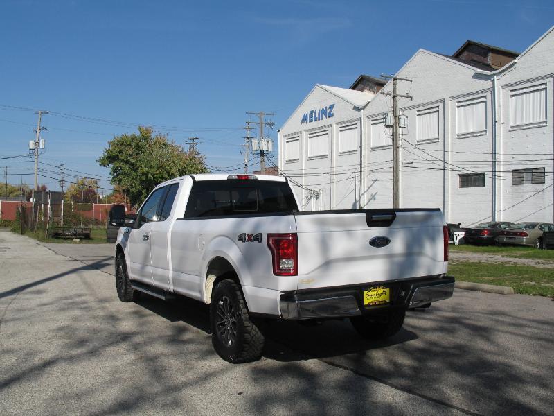 Ford F-150 XLT SuperCab 8-ft. Bed 4WD 2016