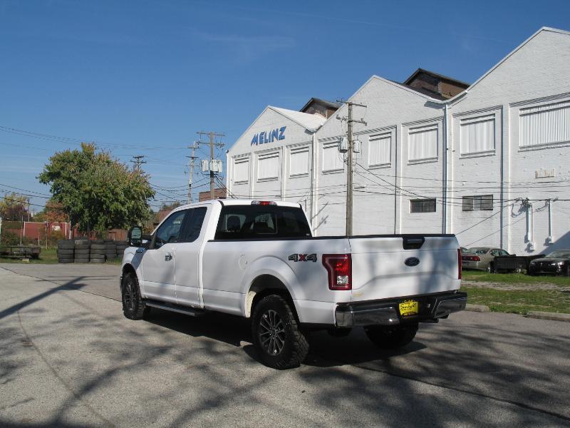 Ford F-150 XLT SuperCab 8-ft. Bed 4WD 2016
