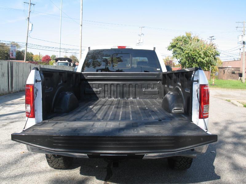 Ford F-150 XLT SuperCab 8-ft. Bed 4WD 2016