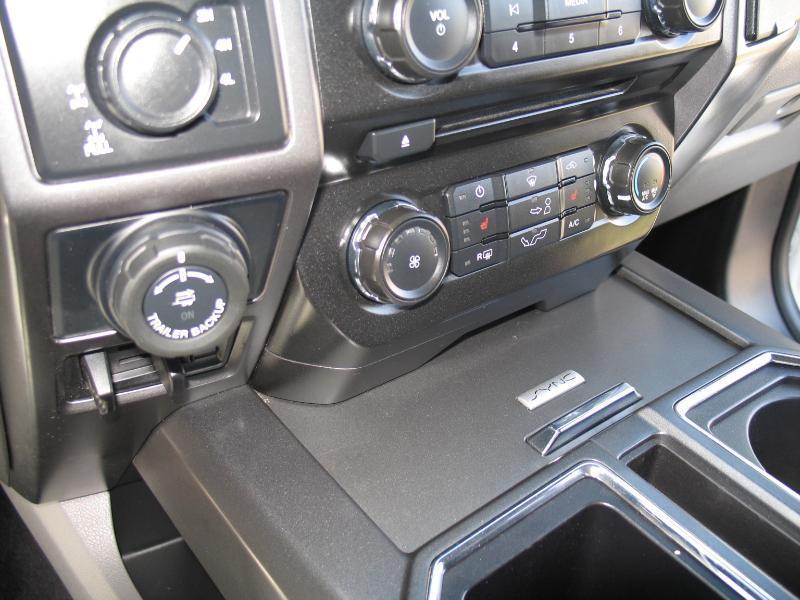Ford F-150 XLT SuperCab 8-ft. Bed 4WD 2016