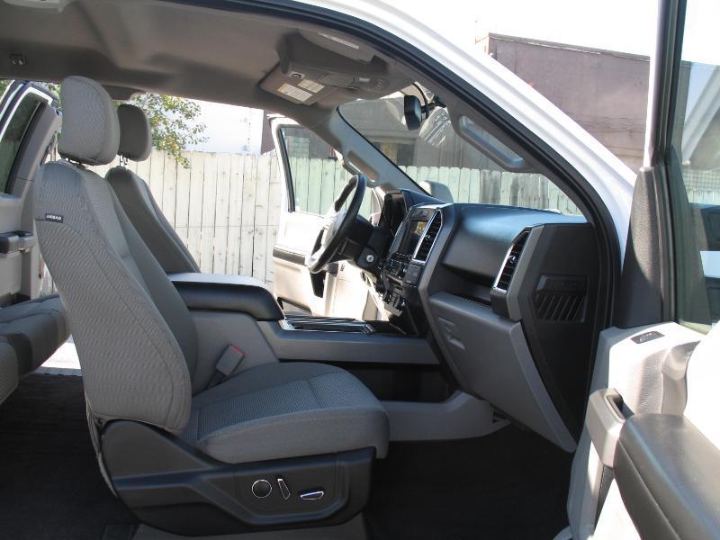 Ford F-150 XLT SuperCab 8-ft. Bed 4WD 2016