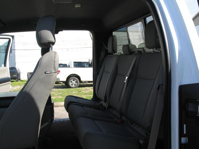 Ford F-150 XLT SuperCab 8-ft. Bed 4WD 2016