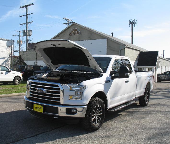 Ford F-150 XLT SuperCab 8-ft. Bed 4WD 2016