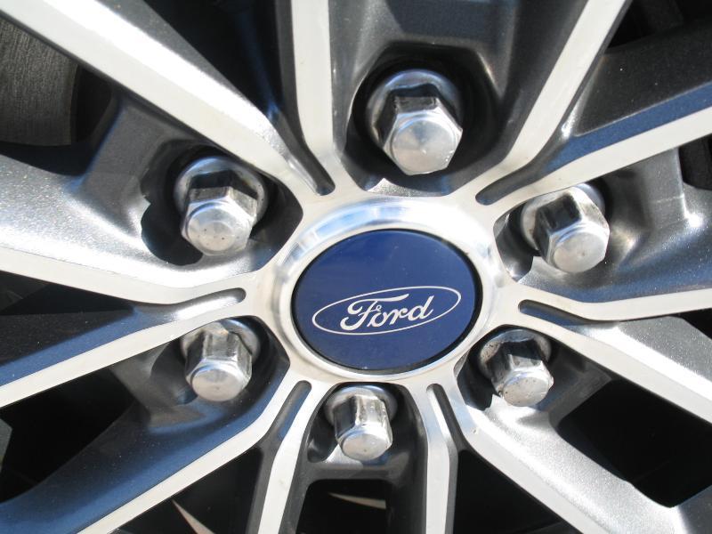 Ford F-150 XLT SuperCab 8-ft. Bed 4WD 2016
