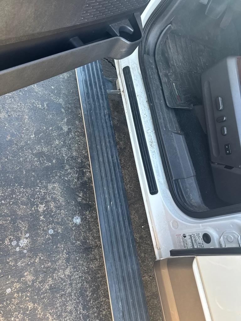 Ford Expedition EL King Ranch 4WD 2012