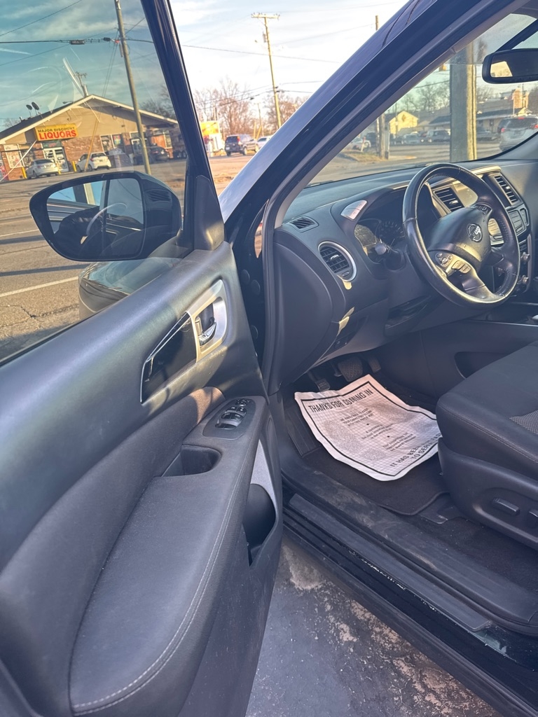 Nissan Pathfinder S 2WD 2017