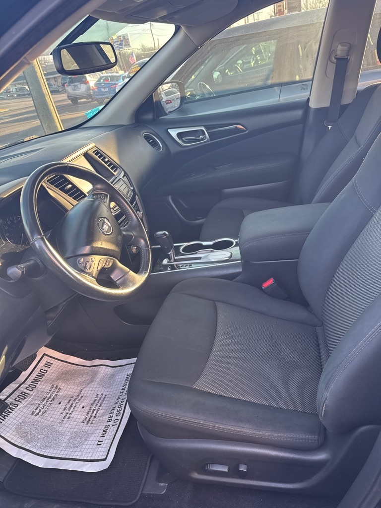 Nissan Pathfinder S 2WD 2017